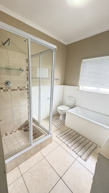 3 Bedroom Property for Sale in Sandbaai Western Cape